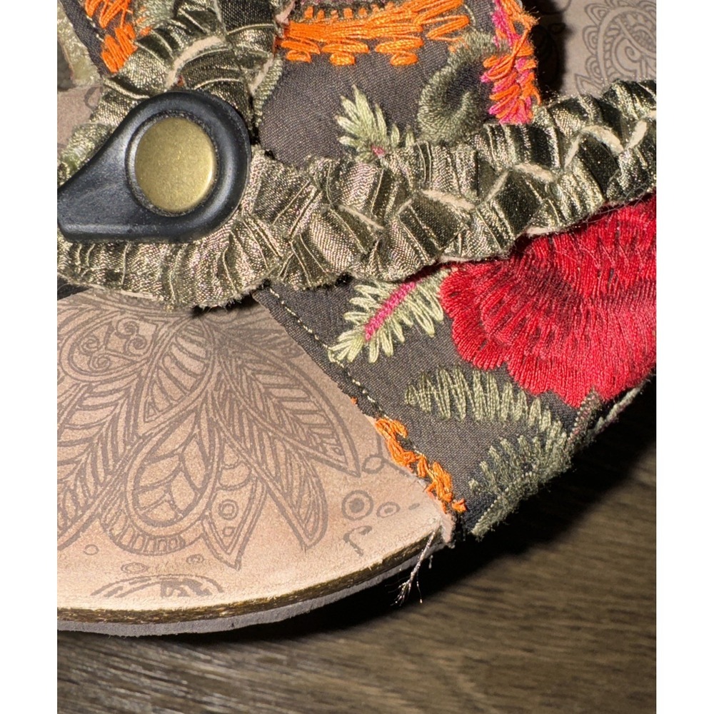 Muk Luks Elaine Braided Thong Flip Flop Sandals Boho Colorful Size 8 NWOT - Picture 10 of 15